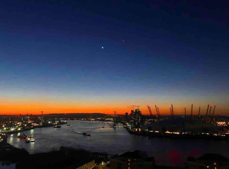 London Skylineviews 2 Bed 2 Bath Flat Near Canary Wharf, O2 & Excel Dış mekan fotoğraf