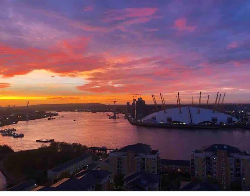 London Skylineviews 2 Bed 2 Bath Flat Near Canary Wharf, O2 & Excel Dış mekan fotoğraf