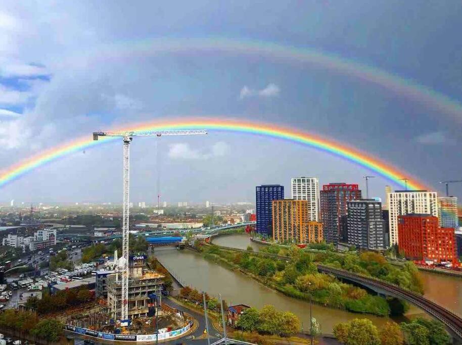 London Skylineviews 2 Bed 2 Bath Flat Near Canary Wharf, O2 & Excel Dış mekan fotoğraf